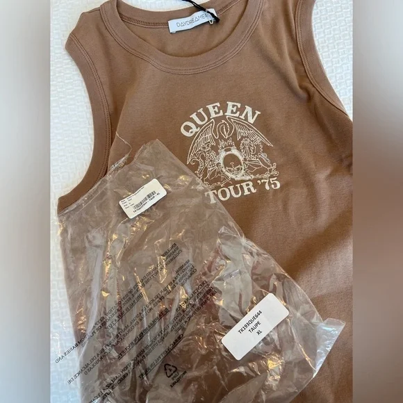 Daydreamer Queen 1975 Shrunken Tank NWT - Picture 10 of 16